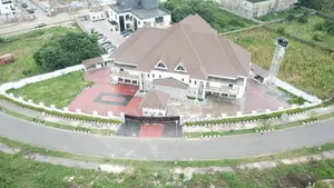 5bdrm Duplex in Guzape District for sale