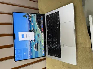 Laptop Apple MacBook Pro 2023 M2 16GB Apple M2 SSD 512GB