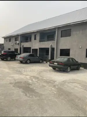 3bdrm Block of Flats in Rumuokwurusi for sale