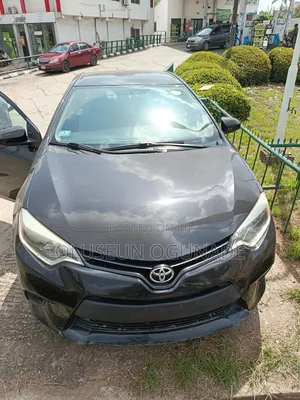 Toyota Corolla LE 4dr Sedan (1.8L 4cyl CVT) 2014 Black