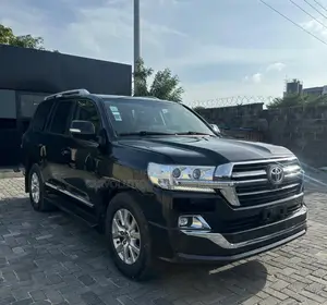 Toyota Land Cruiser 4.5 V8 VXR 2020 Black