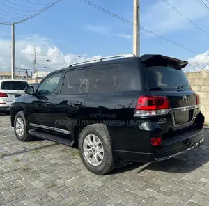 Toyota Land Cruiser 4.5 V8 VXR 2020 Black