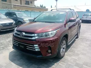 Toyota Highlander XLE 4dr SUV (3.5L 6cyl 6A) 2015 Red