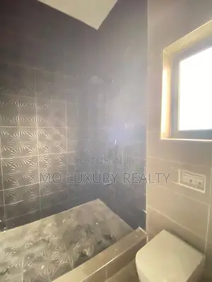 4bdrm Apartment in Lekki Phase 1 for rent
