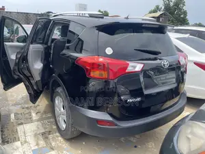 Toyota RAV4 LE 4dr SUV AWD (2.5L 4cyl 6A) 2014 Black