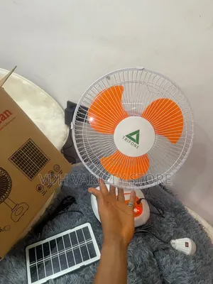 12inches Trifone Quality Rechargeable Solar Table Fan With Bulb
