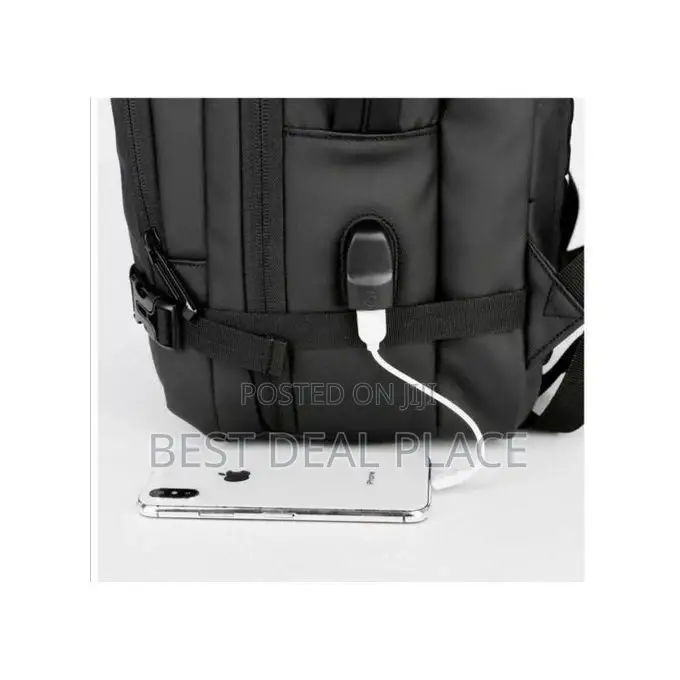 Premium 17 Inch Executive High Quality Waterproof Travel Backpack