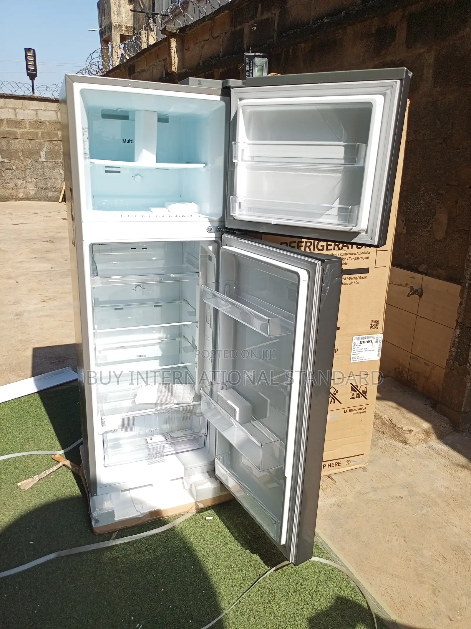 Lg 260l Refrigerator With Glass Shelves