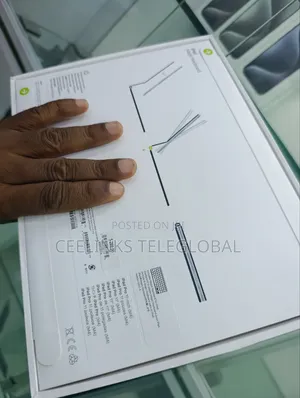 New Apple Magic Keyboard For iPad Pro 13-inch (M4)