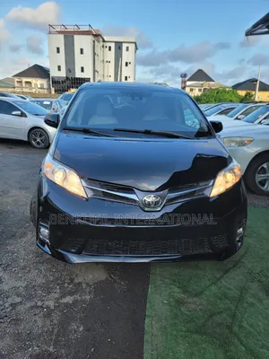 Toyota Sienna 2018 Black