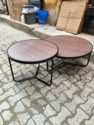 Unique Wooden Top Centre Table Set