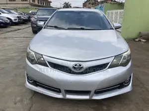 Toyota Camry 2014 Silver