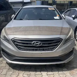Hyundai Sonata Sport 2.0T 4dr Sedan (2.0L 4cyl Turbo 6A) 2015 Silver