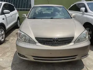 Toyota Camry 2003 Gold