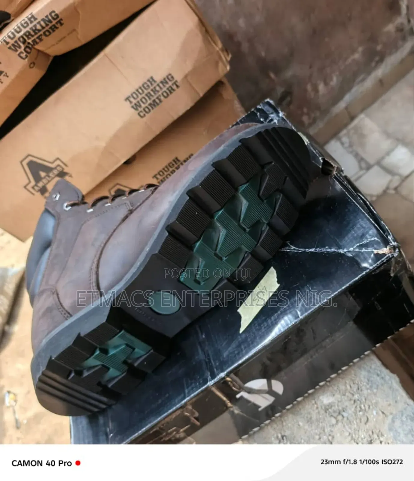 Yikodeen Boot