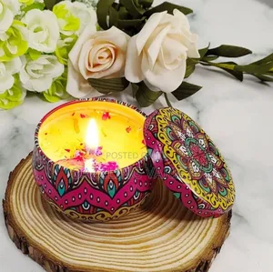 Aromatherapy Scented Candle With Flower Petals