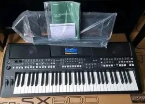 Yamaha PSR-Sx 600 Keyboard