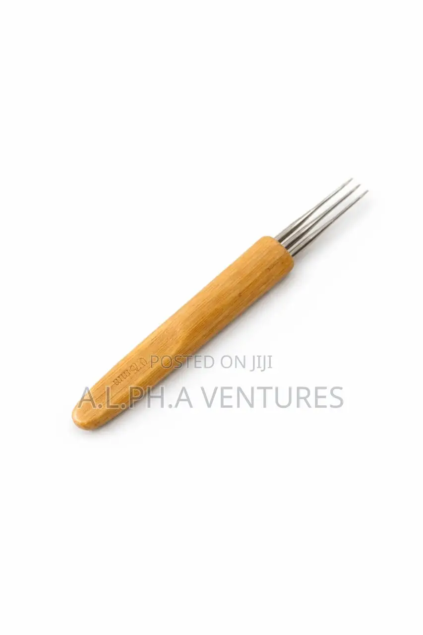 Wooden Handle Dreadlock Crochet Needle Hook Tool (Multi-Size Options)