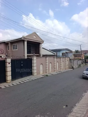 5bdrm Duplex in Tinubu Estate, Ibadan for sale