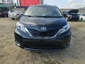 Toyota Sienna 2017 Black
