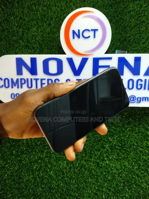Apple iPhone 11 64 GB Black