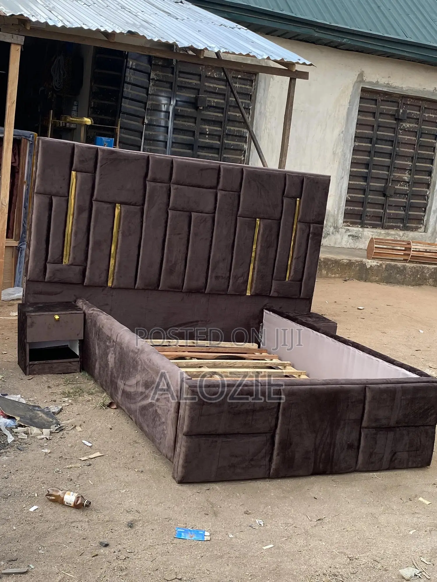 6/4 Bedframe