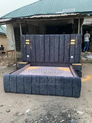 6/6 Bedframe