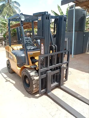3tons Caterpillar Forklift