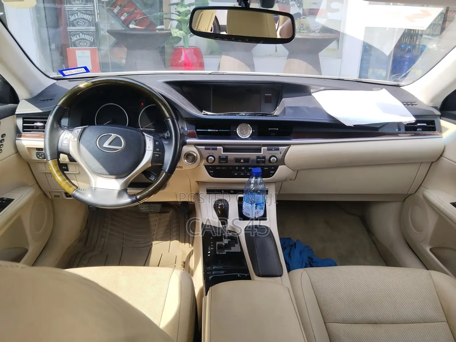 Lexus ES 2013 White
