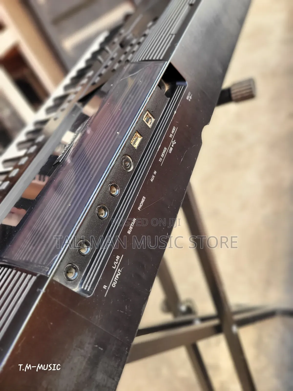 Yamaha PSR Ew410