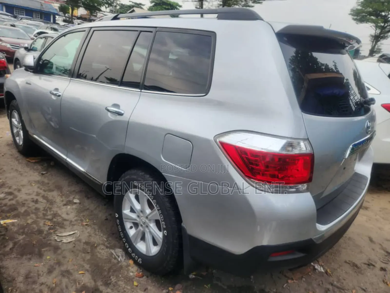 Toyota Highlander SE 2012 Silver
