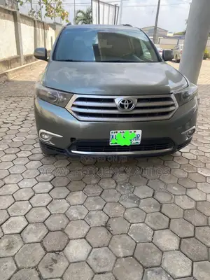 Toyota Highlander 2012 Green