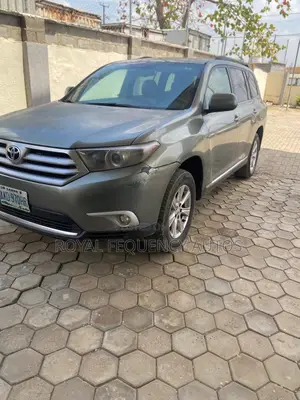 Toyota Highlander 2012 Green