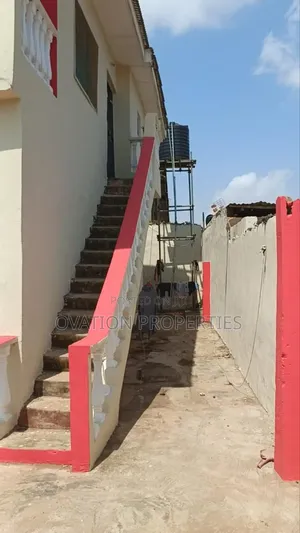 3bdrm Block of Flats in Abaranje, Ikotun / Ikotun/Igando for sale
