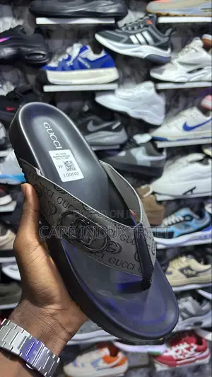 Classic Men’S Palm Slippers for Senator Wear