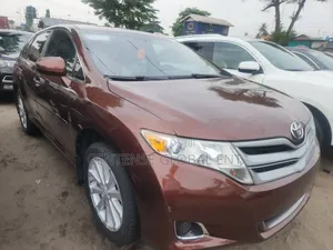 Toyota Venza LE 2012 Brown