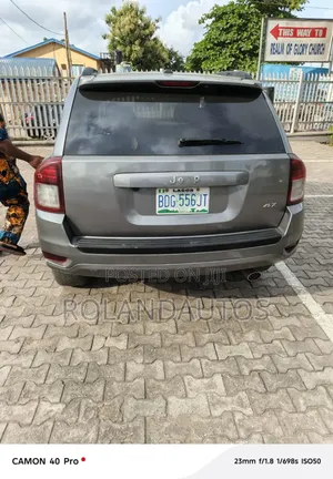 Jeep Compass Limited 2011 Gray