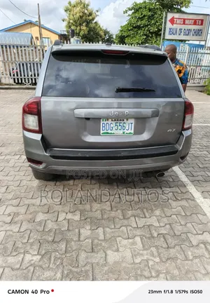 Jeep Compass Limited 2011 Gray