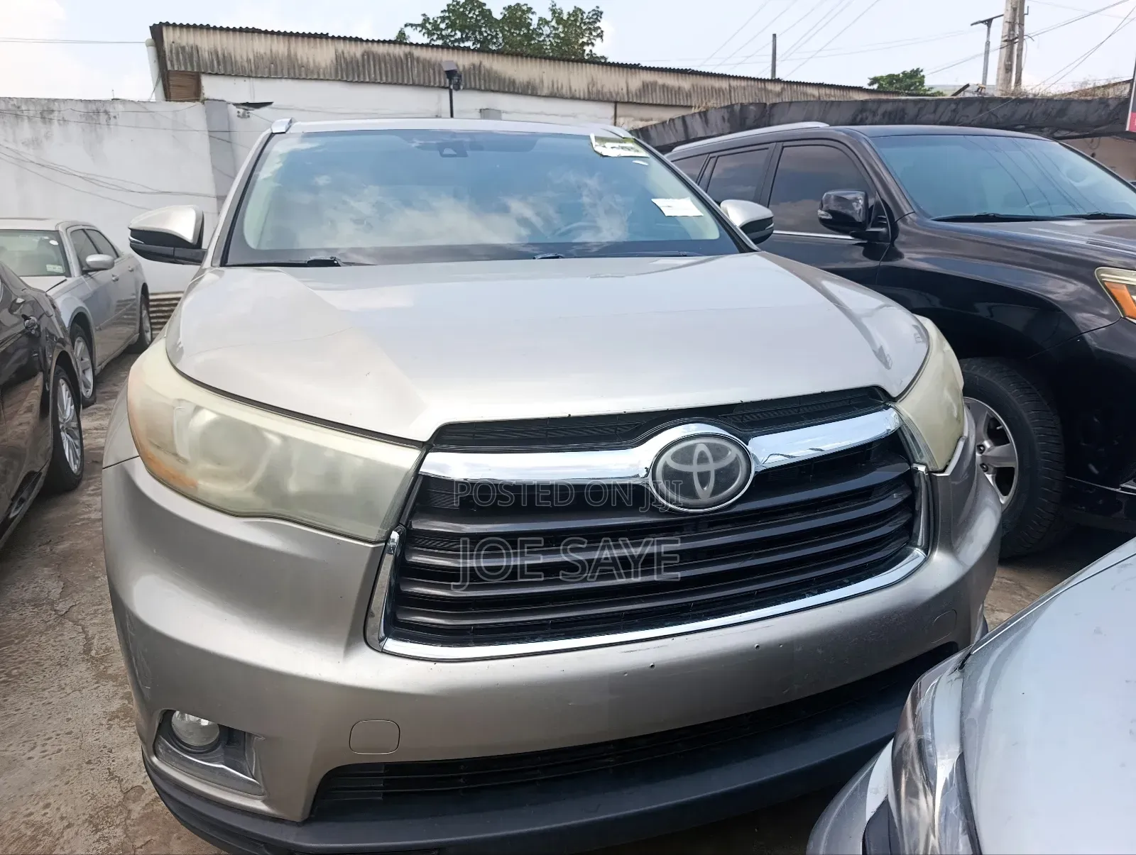 Toyota Highlander 2015 Gold