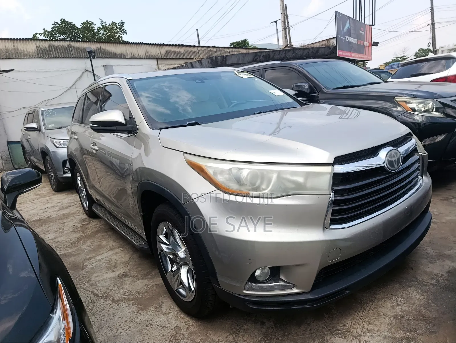 Toyota Highlander 2015 Gold