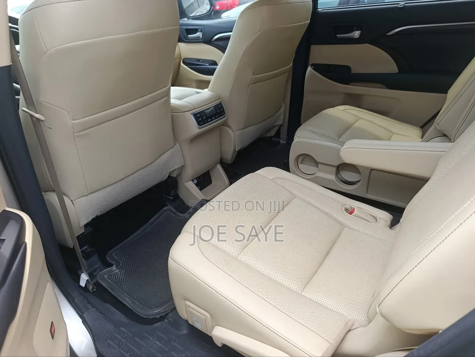 Toyota Highlander 2015 Gold