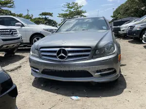 Mercedes-Benz C300 Luxury 4Matic Sedan AWD (3.0L 6cyl 7A) 2011 Silver