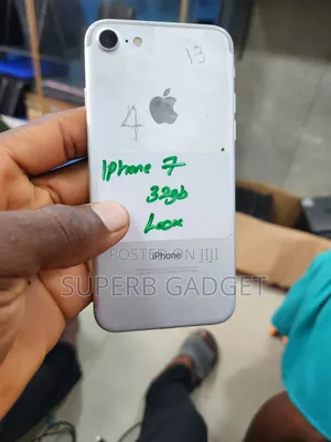 Apple iPhone 7 32 GB White