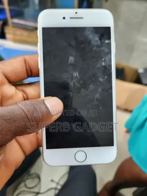 Apple iPhone 7 32 GB White