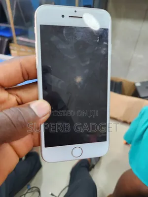 Apple iPhone 7 32 GB White