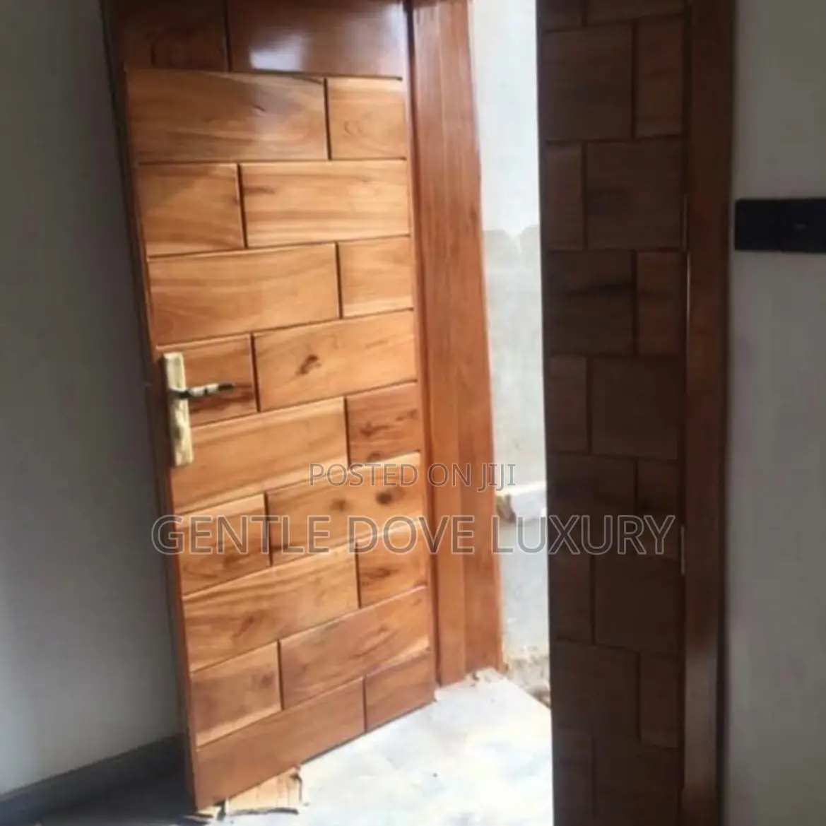 3ft by 7feet Marhogany Front Door (Srd)