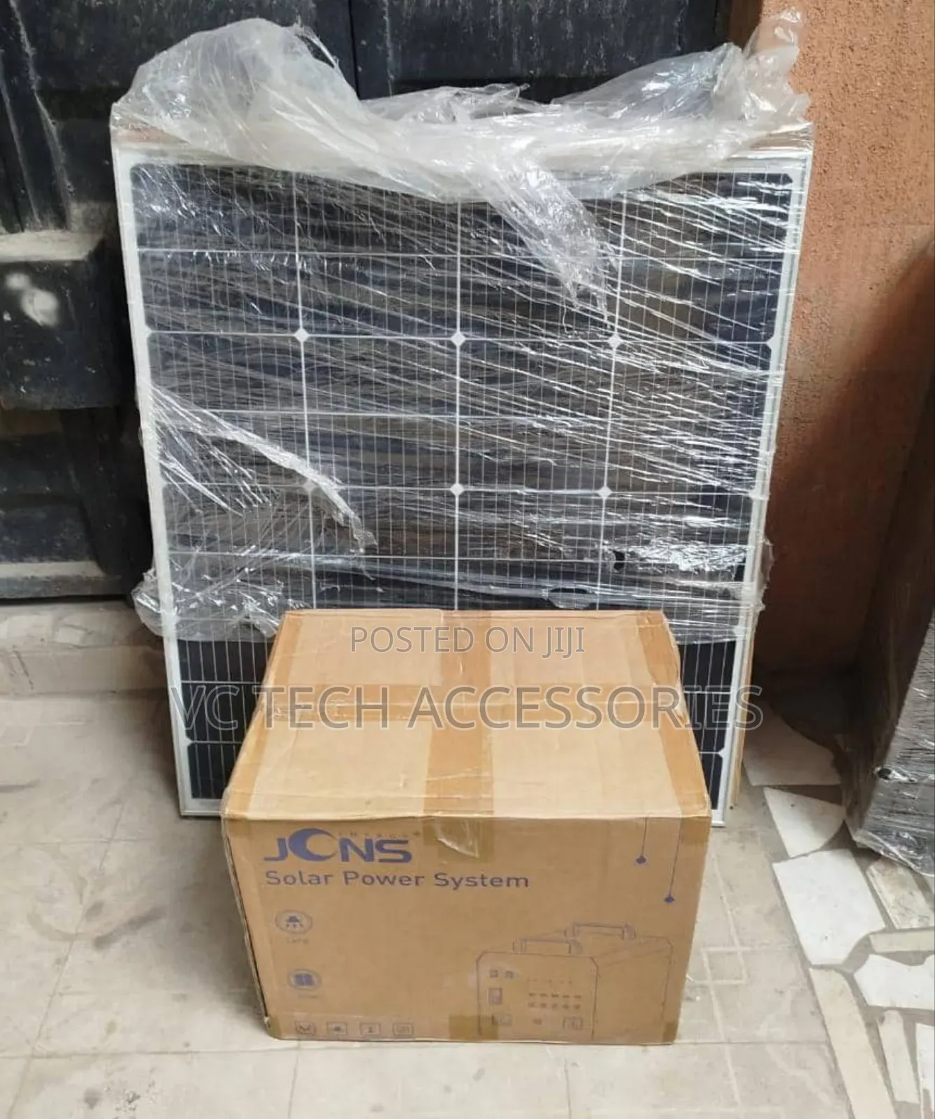 JCNS 1800w Solar Generator With Panel