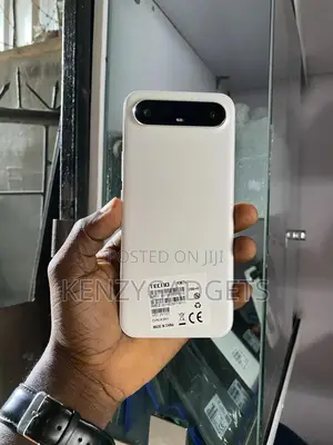 Tecno Spark Slim 256 GB White