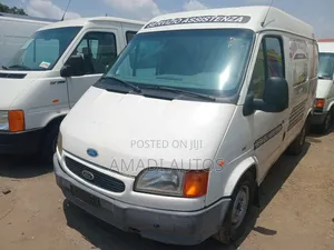 Ford Transit 2000 White