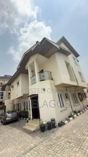 6bdrm Duplex in Ikate for sale
